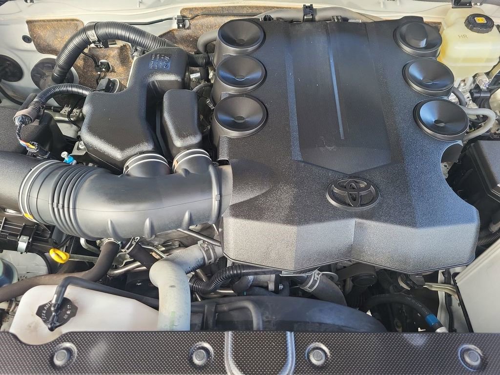 Used 2020 Toyota 4Runner TRD Off-Road Premium w/ Moonroof Package AWD/4WD image 37