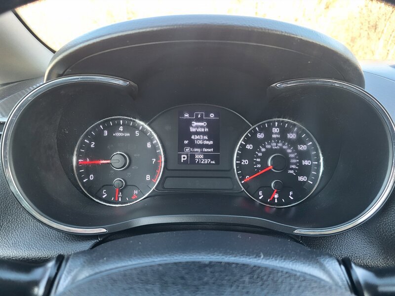 Used 2016 Kia Forte EX FWD image 17
