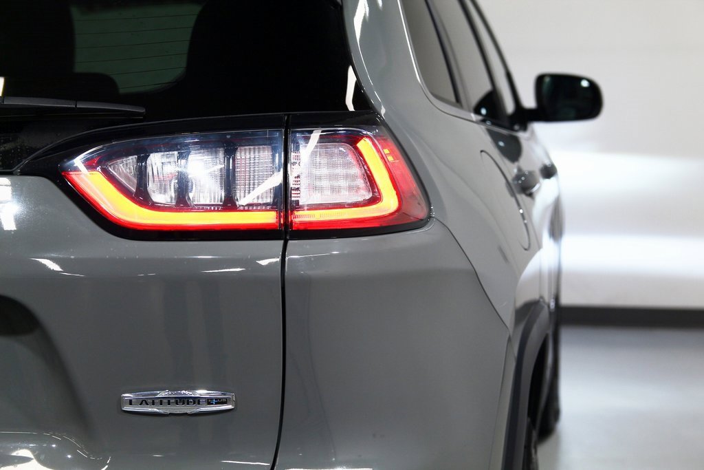 Used 2019 Jeep Cherokee Latitude Plus w/ Cold Weather Group image 13