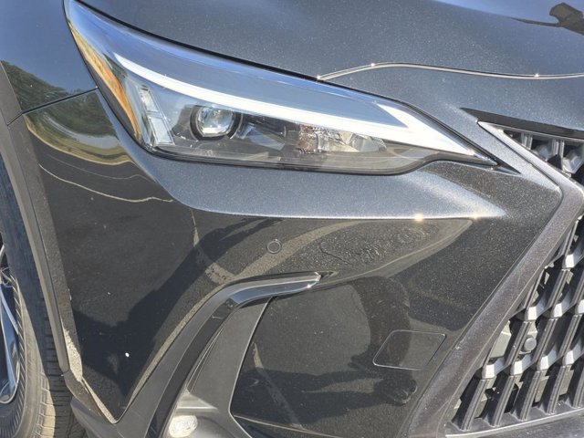 Certified 2025 Lexus NX 250 FWD w/ Towing Package (2000 Lbs) image 9