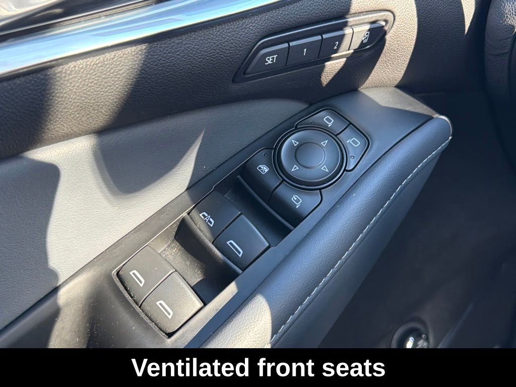 Used 2024 Buick Enclave Premium image 21