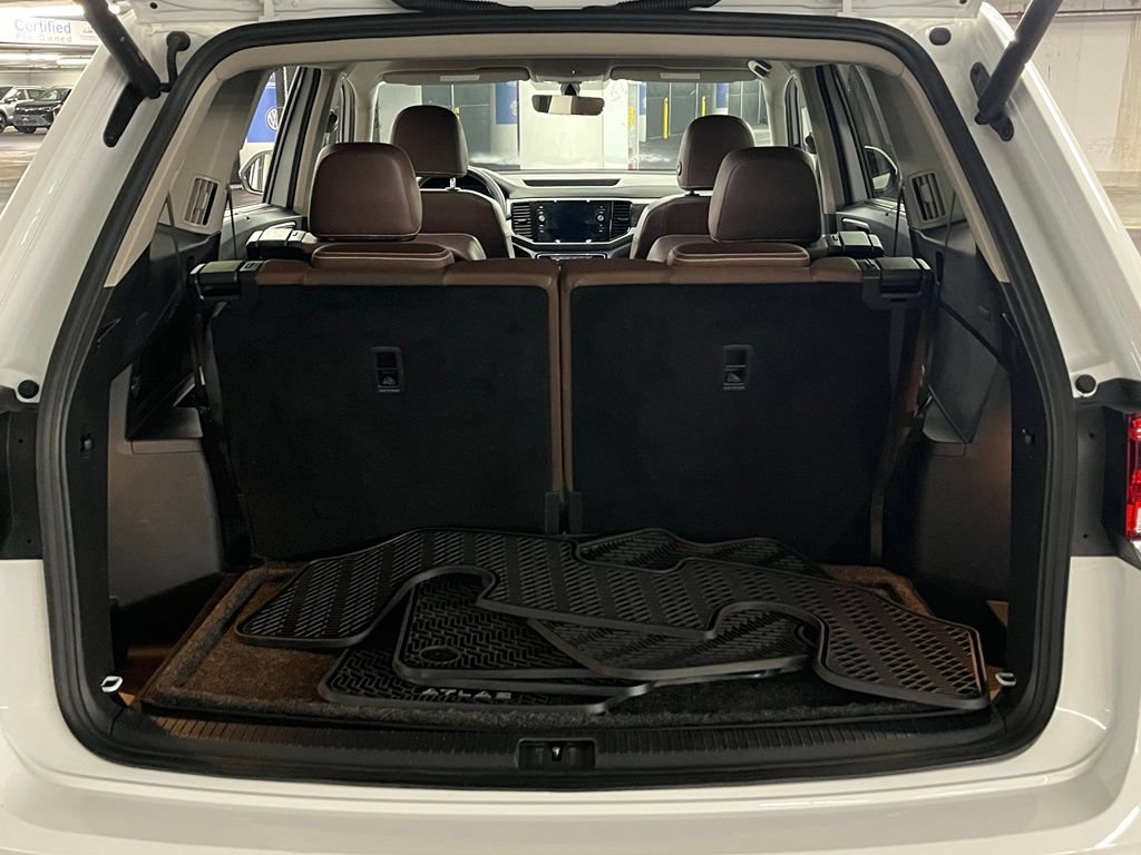 Certified 2023 Volkswagen Atlas SE w/ Black Wheel Package AWD/4WD image 39