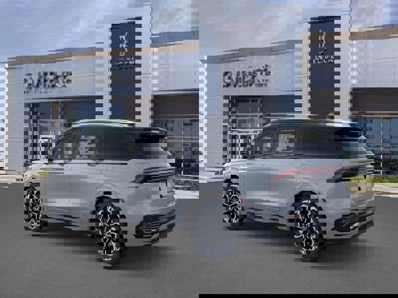 New 2026 Lincoln Nautilus Reserve image 26