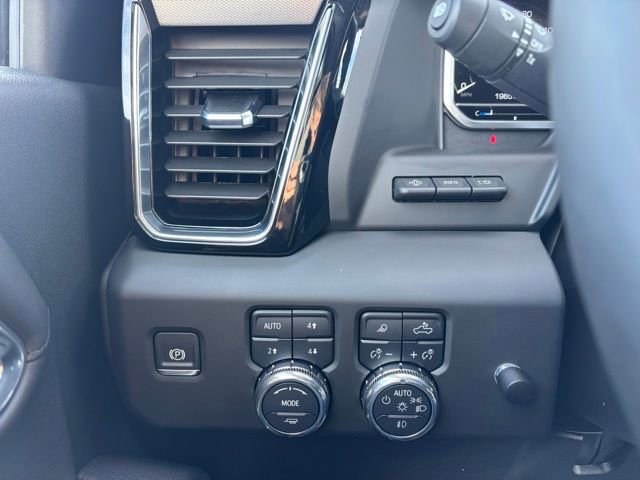 Certified 2025 GMC Sierra 2500 Denali w/ Technology Package image 16