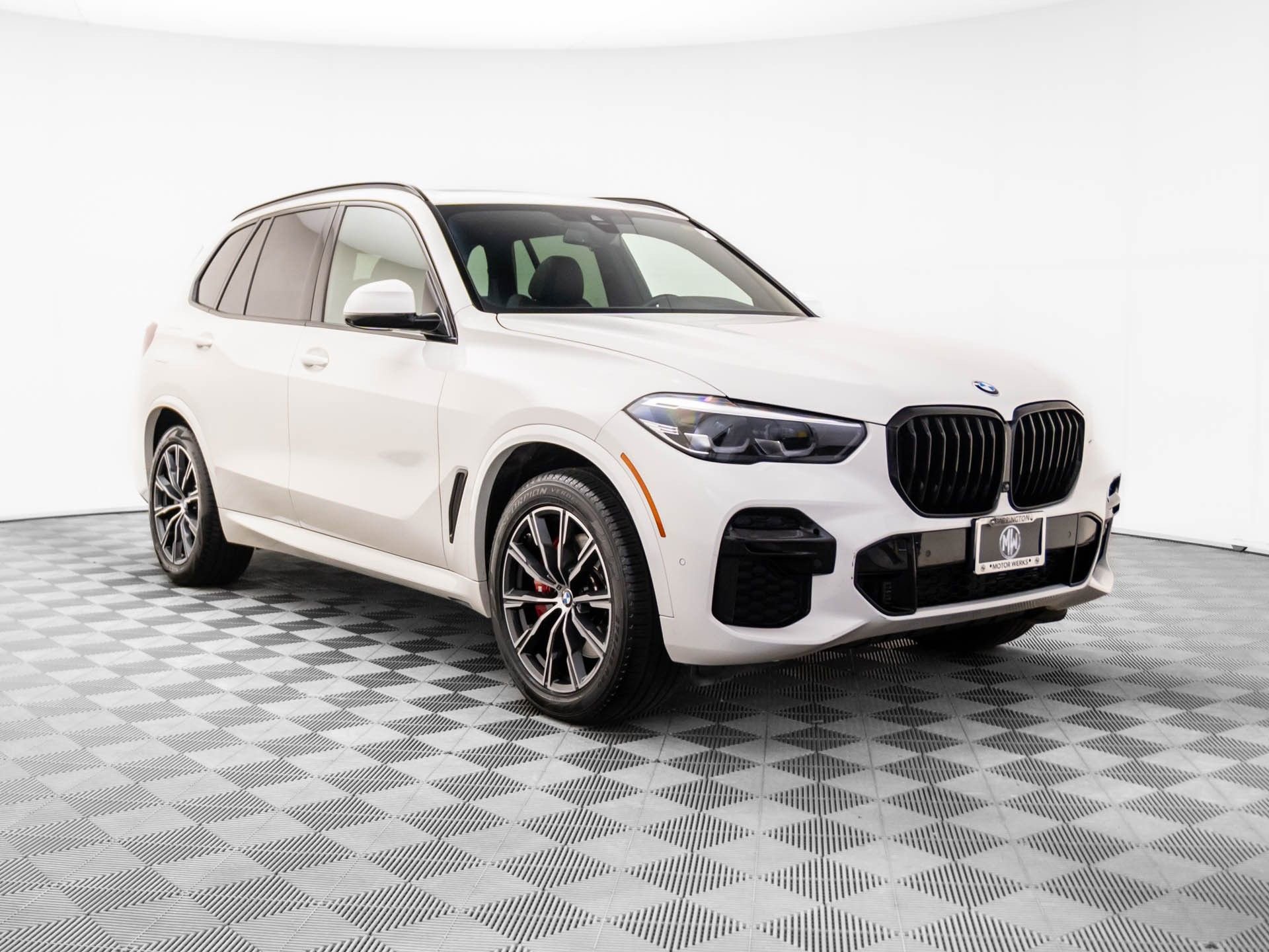Used 2023 BMW X5 xDrive40i w/ M Sport Package image 8