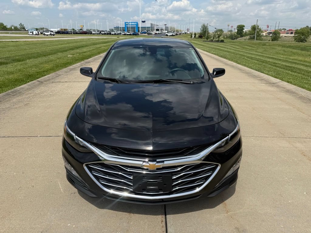 Used 2025 Chevrolet Malibu LT FWD image 11