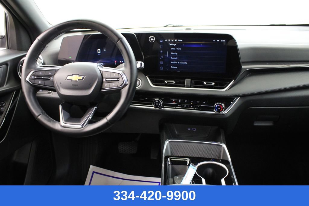Used 2025 Chevrolet Equinox LT image 8
