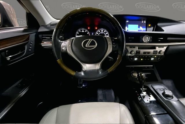 Used 2015 Lexus ES 350 w/ Premium Package image 19