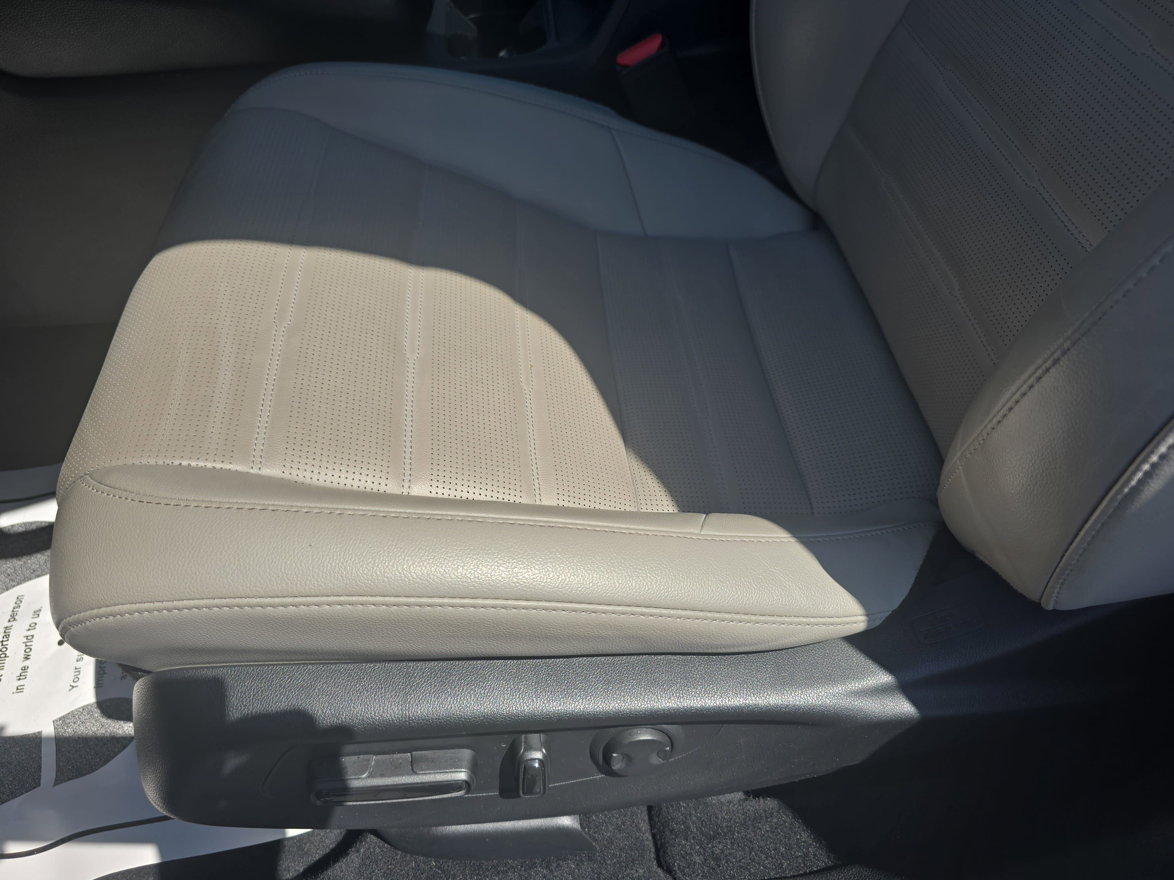 Used 2024 Honda CR-V EX-L image 25