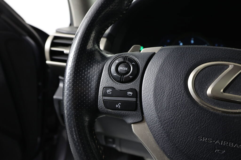 Used 2015 Lexus IS 250 w/ F-Sport Package image 32