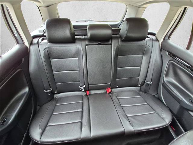 Used 2013 Volkswagen Jetta SE FWD image 22