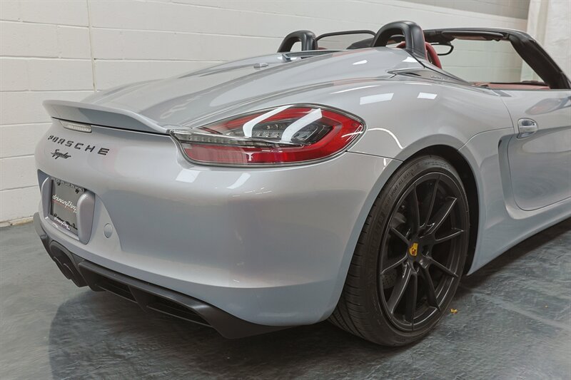 Used 2016 Porsche Boxster Spyder RWD image 23