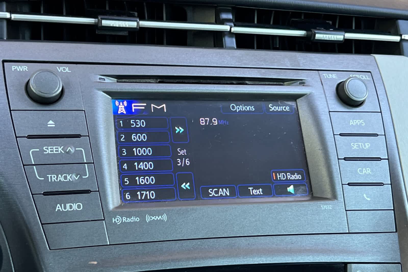 Used 2015 Toyota Prius Three FWD image 19