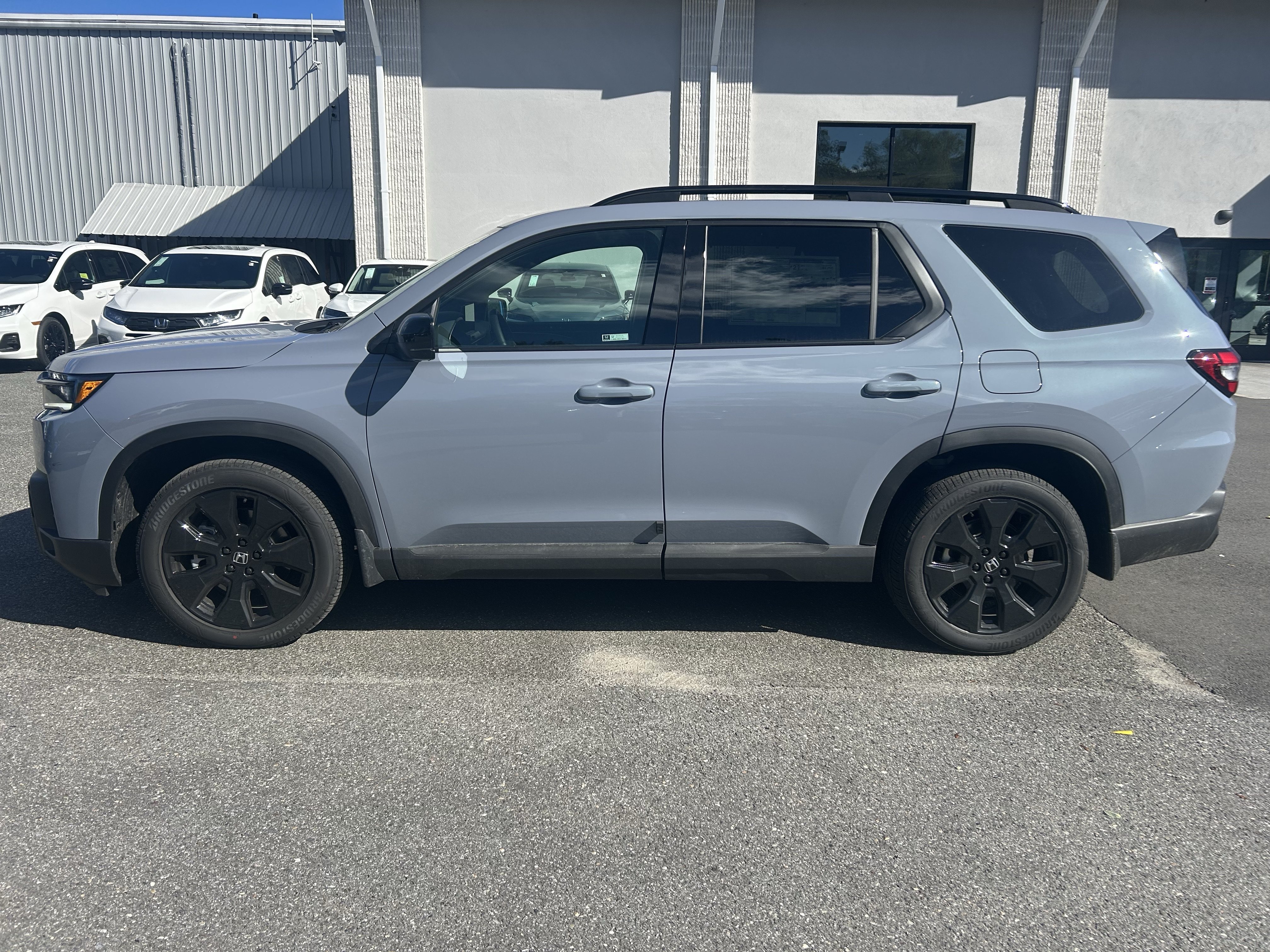New 2026 Honda Pilot Black Edition image 2