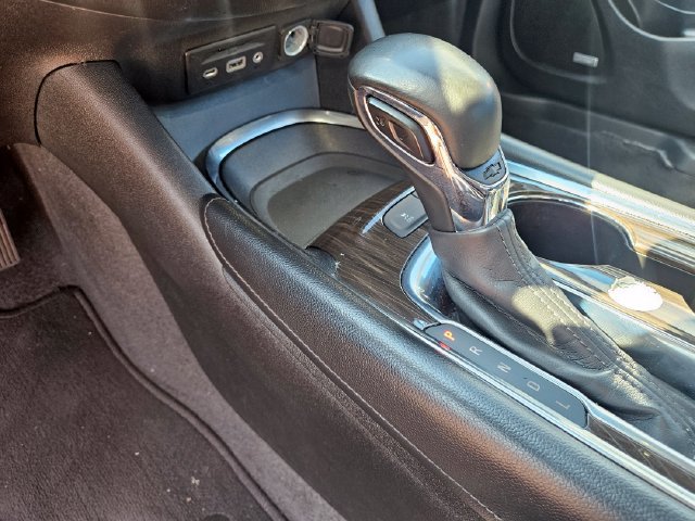 Used 2024 Chevrolet Malibu LT FWD image 24