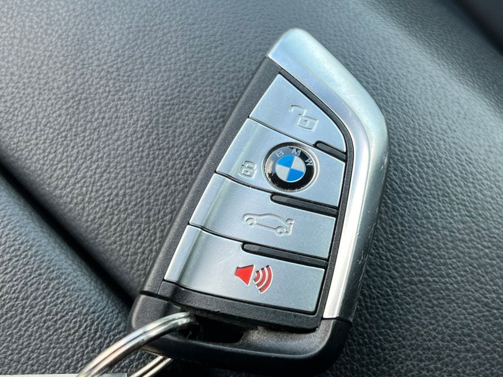 Used 2022 BMW X5 xDrive40i w/ Premium Package AWD/4WD image 30