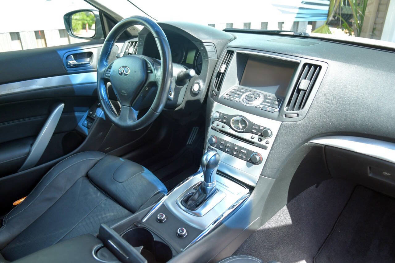 Used 2014 INFINITI Q60 Journey w/ Premium Package image 34