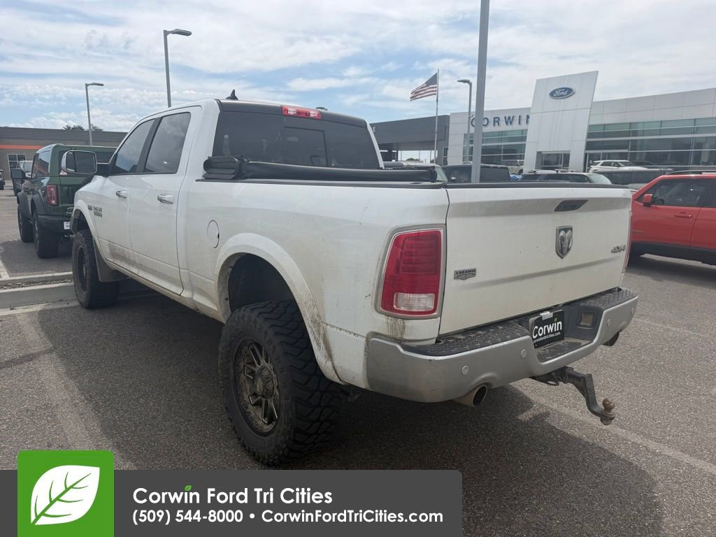Used 2017 RAM 1500 Laramie w/ Convenience Group AWD/4WD image 8