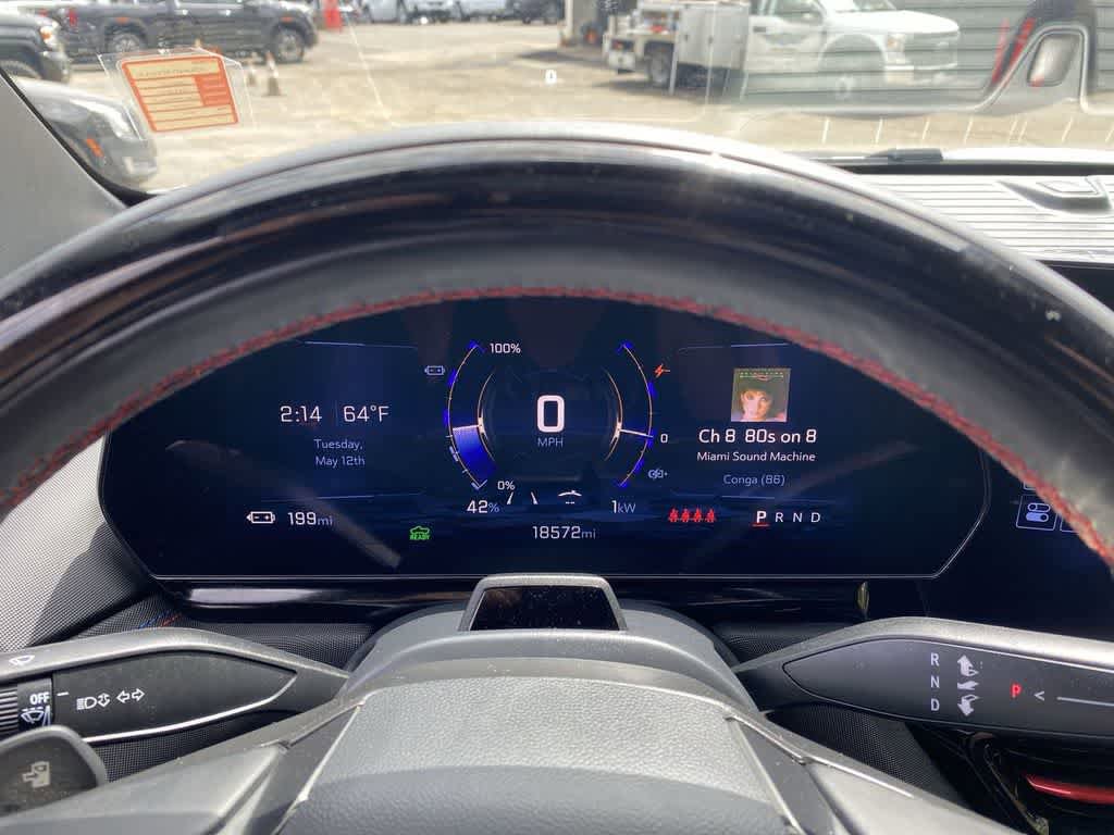 Used 2025 Chevrolet Silverado EV RST AWD/4WD image 26