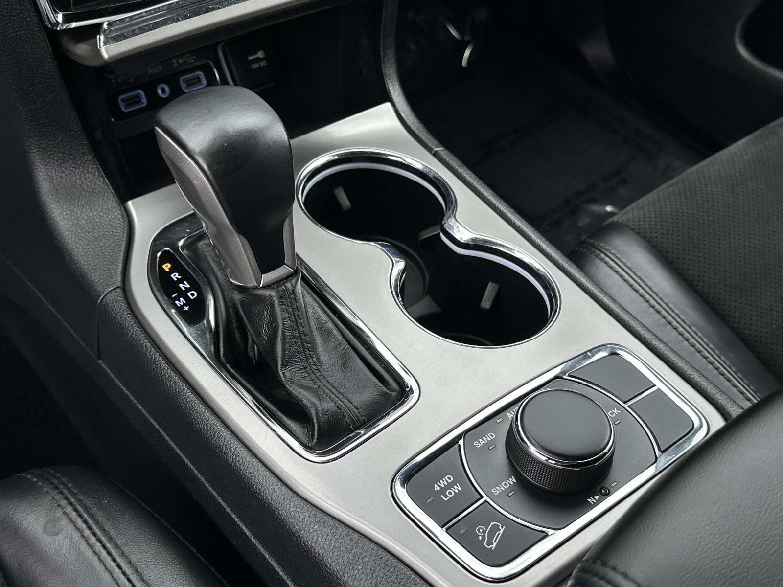Used 2022 Jeep Grand Cherokee Laredo X AWD/4WD image 15