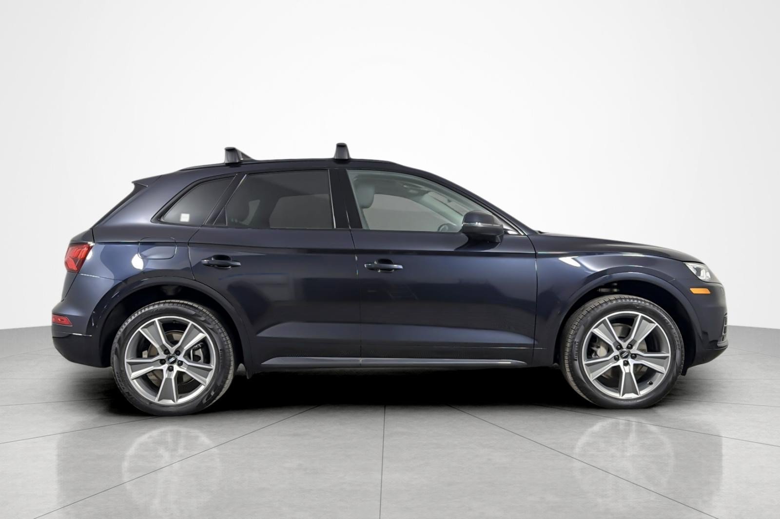 Used 2019 Audi Q5 2.0T Premium Plus w/ Premium Plus Package AWD/4WD image 6