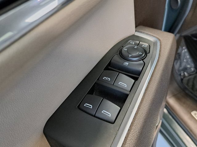 Used 2025 Chevrolet Silverado 1500 LT AWD/4WD image 22