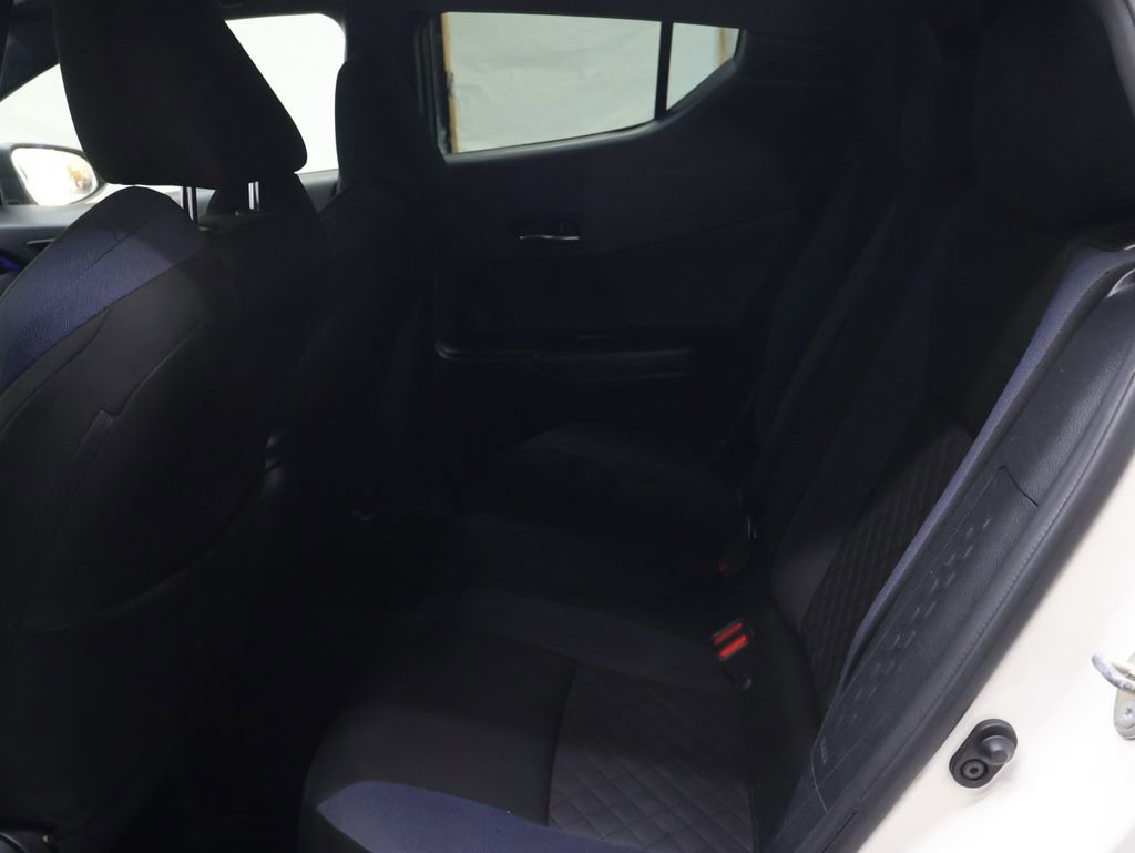 Used 2021 Toyota C-HR XLE FWD image 15
