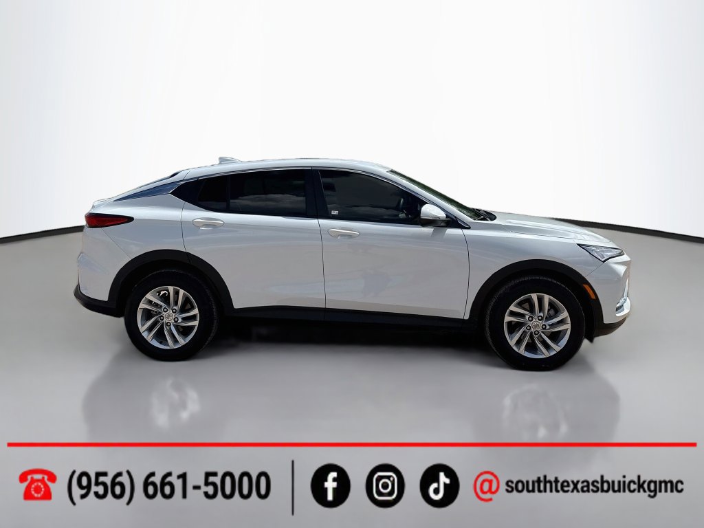 Used 2025 Buick Envista Preferred w/ Convenience II Package FWD image 9
