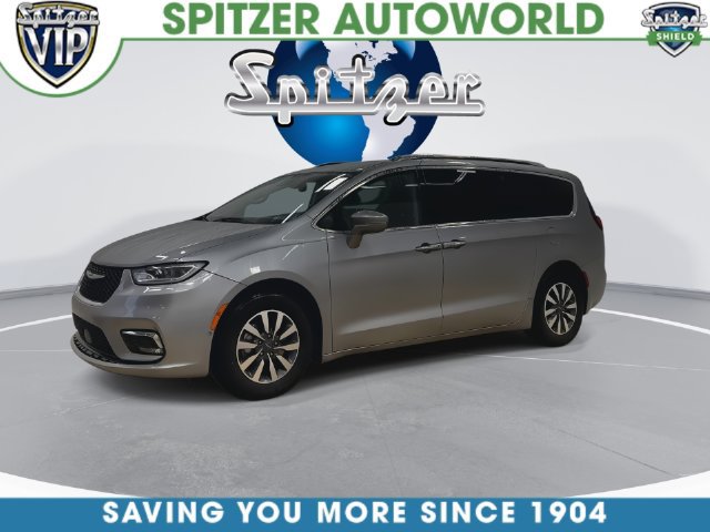 Used 2021 Chrysler Pacifica Touring-L FWD image 9