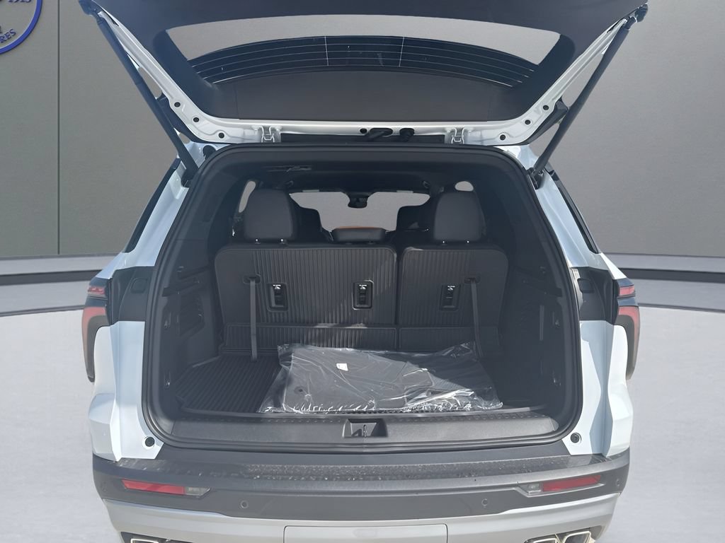 New 2027 Chevrolet Traverse Z71 w/ Enhanced Driving Package AWD/4WD image 28