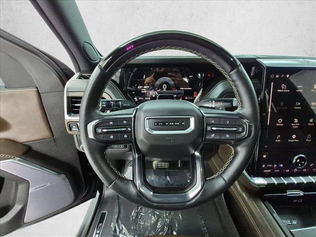 Used 2025 GMC Yukon Denali Ultimate AWD/4WD image 30