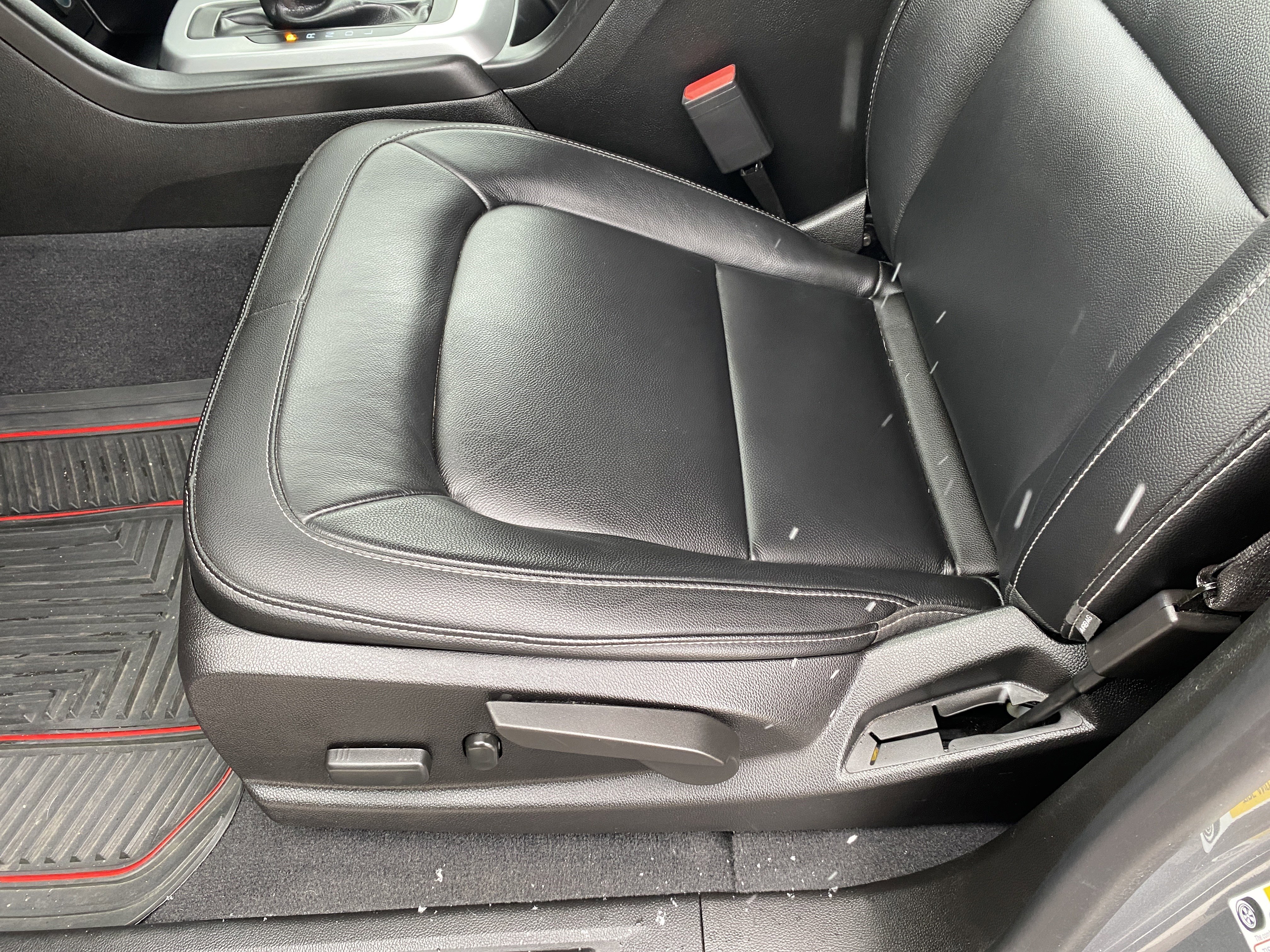 Used 2021 Chevrolet Colorado LT w/ Redline Special Edition image 15