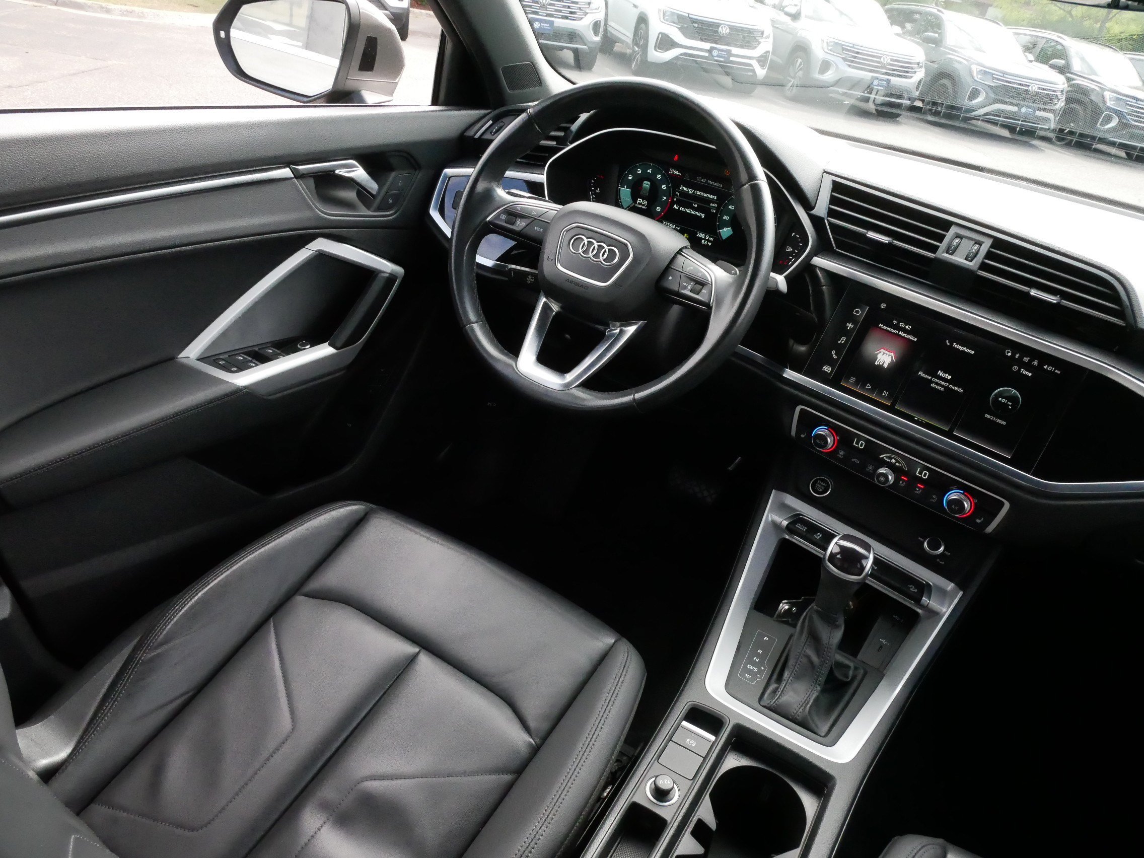 Used 2023 Audi Q3 2.0T Premium w/ Convenience Package AWD/4WD image 9