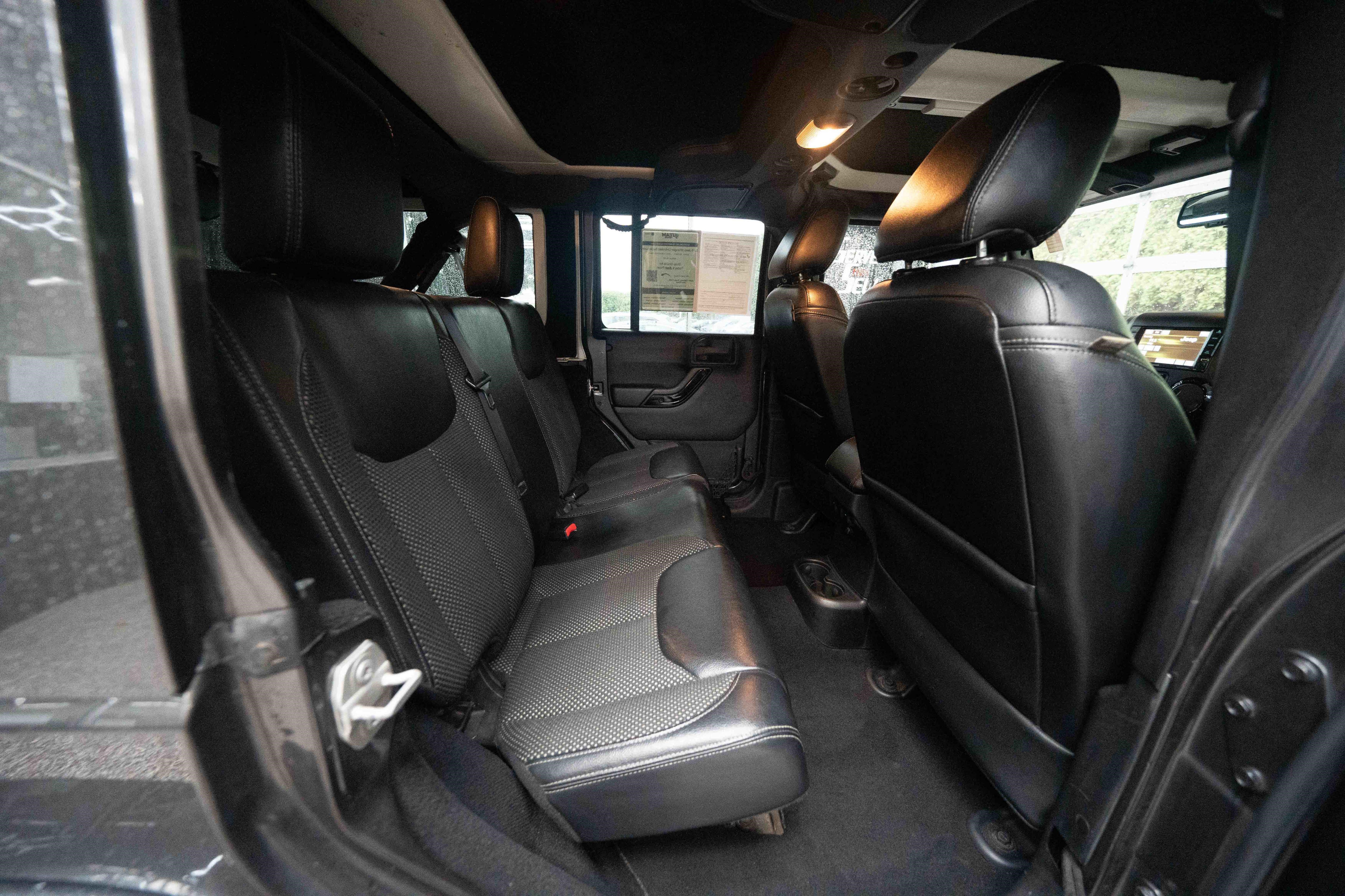 Used 2016 Jeep Wrangler Unlimited Sahara AWD/4WD image 25