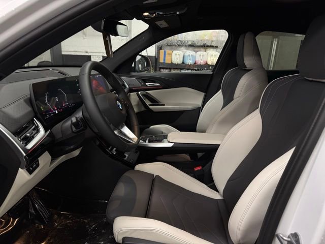 New 2026 BMW X2 xDrive28i w/ Technology Package image 16