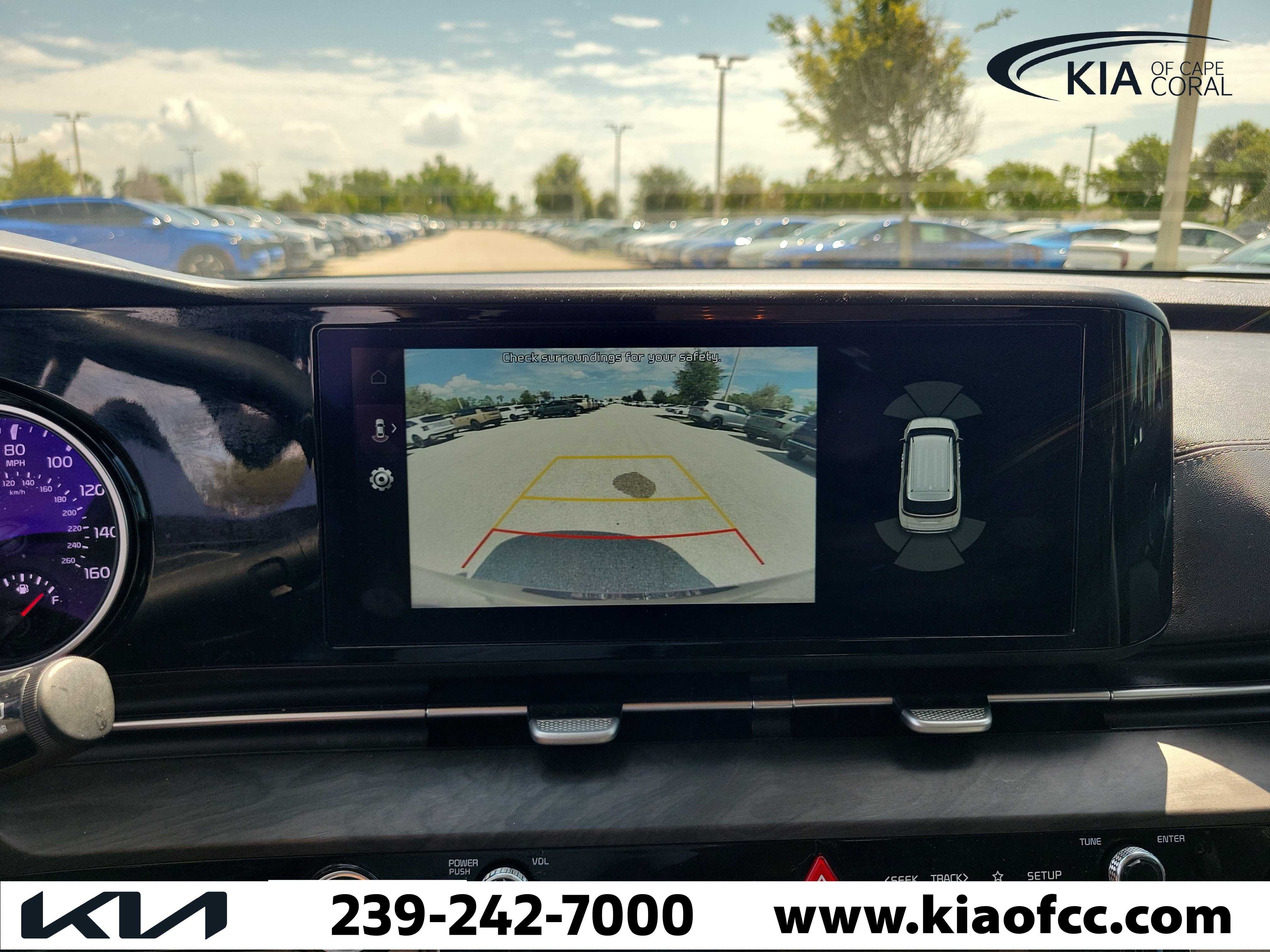 Certified 2023 Kia Carnival EX FWD image 29