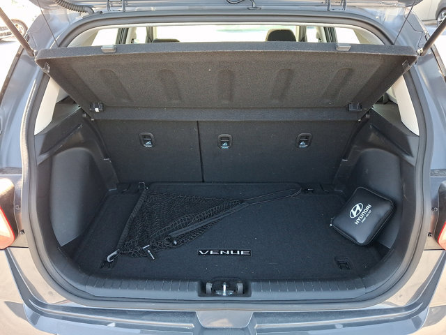 Used 2023 Hyundai Venue SEL image 28