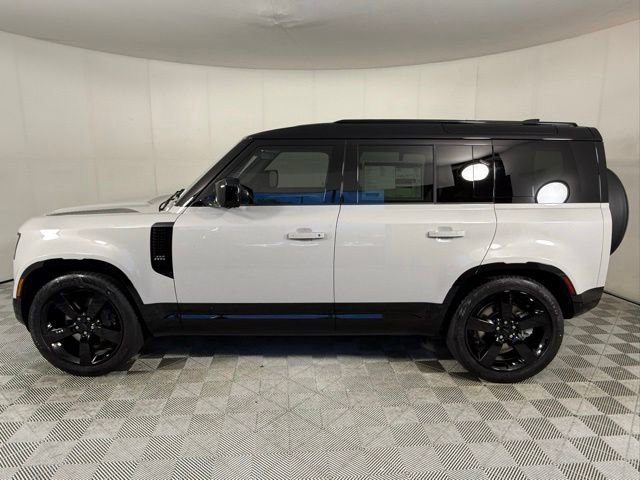 New 2026 Land Rover Defender 110 X-Dynamic SE AWD/4WD image 3