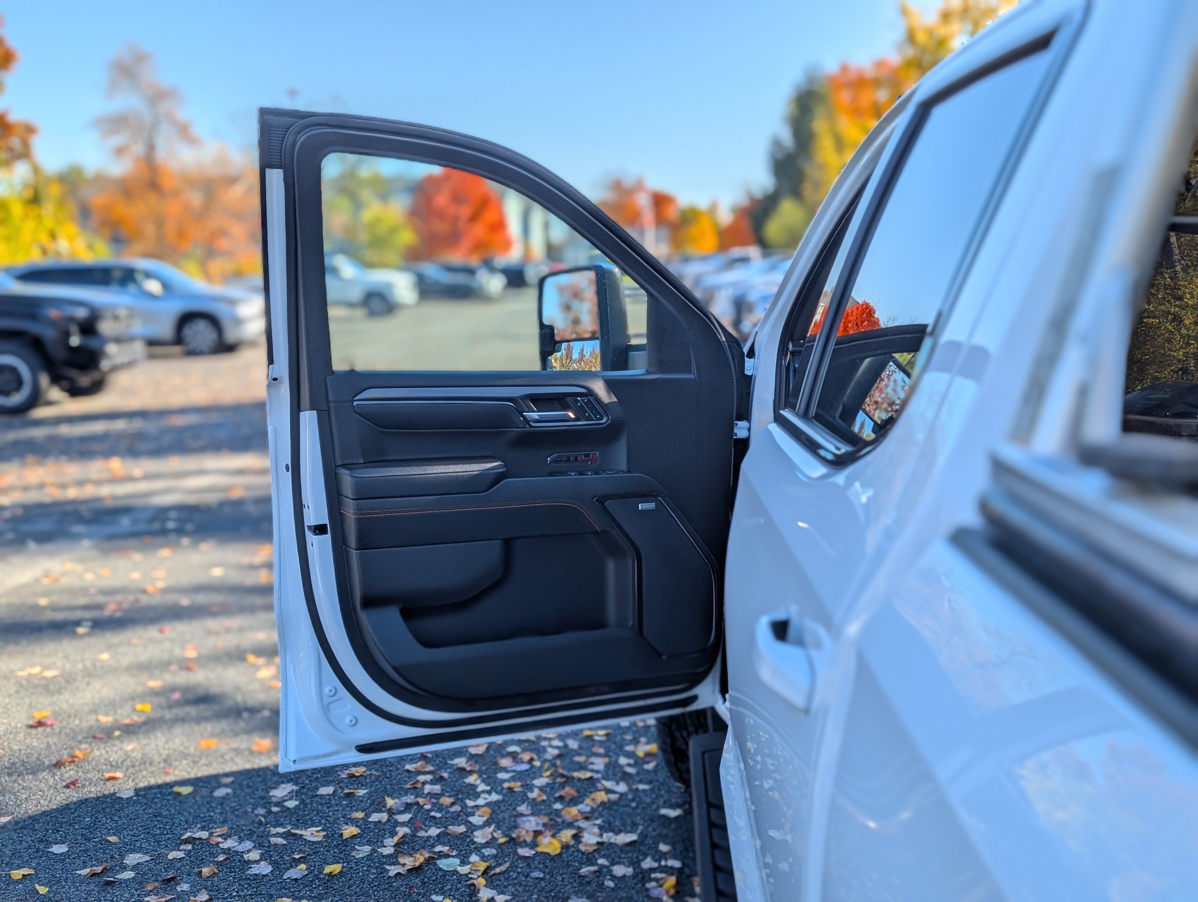 Used 2024 GMC Sierra 1500 AT4 w/ AT4 Premium Package image 26