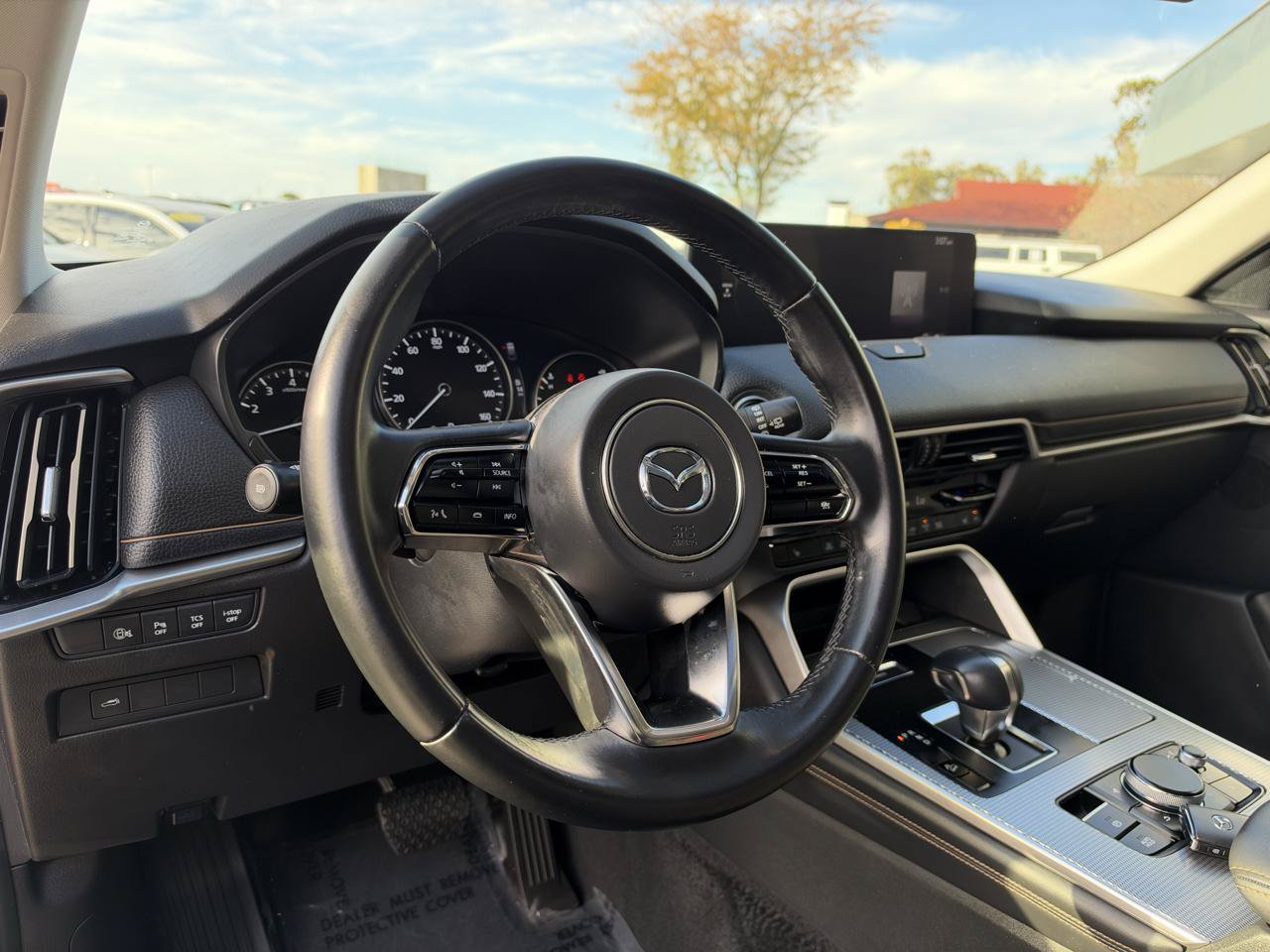 Used 2025 MAZDA CX-70 3.3 Turbo w/ Preferred Package AWD/4WD image 3