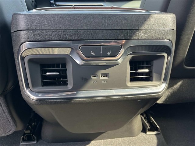 Used 2024 GMC Sierra 2500 Denali Ultimate image 18