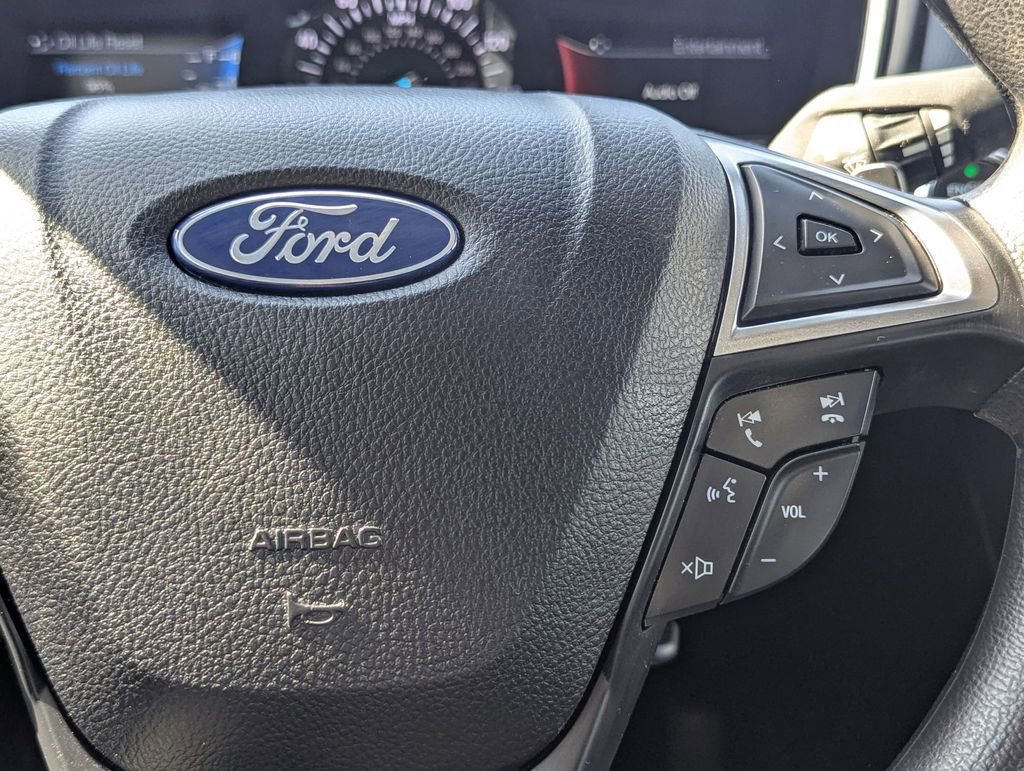 Used 2020 Ford Fusion SE image 15