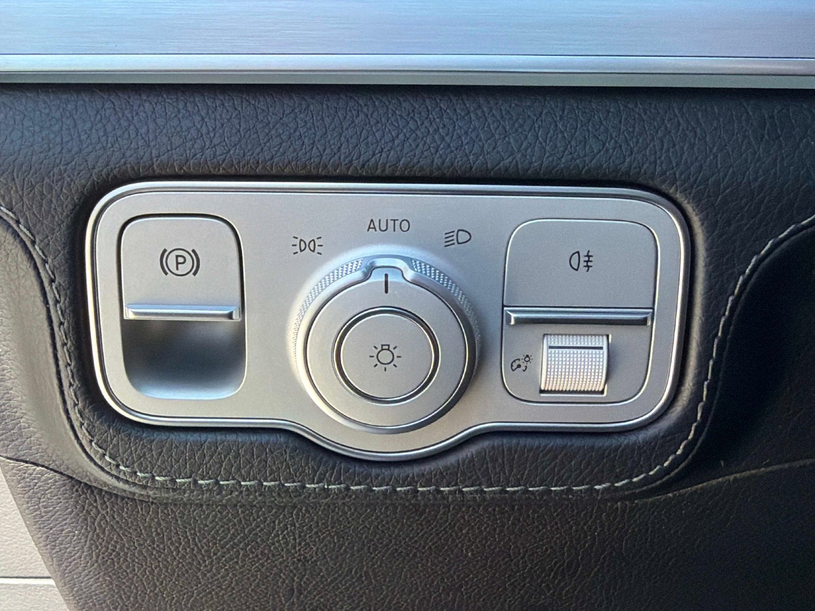 Used 2025 Mercedes-Benz GLE 53 AMG 4MATIC Coupe image 59