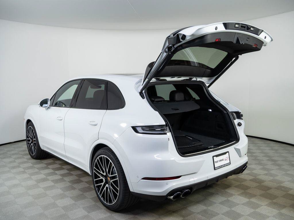 New 2026 Porsche Cayenne S AWD/4WD image 34