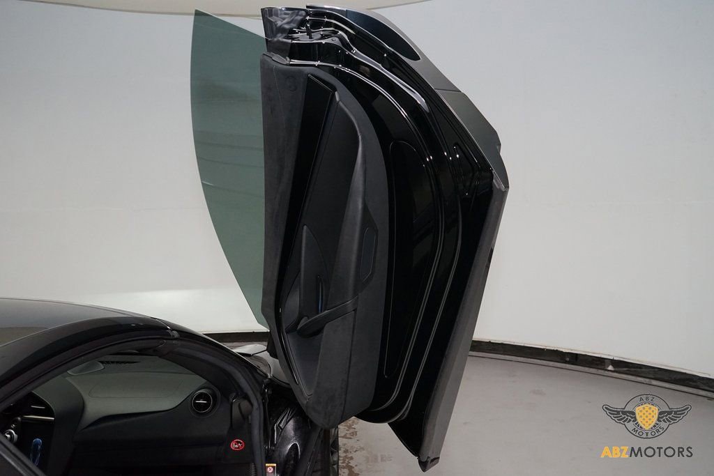 Used 2020 McLaren 720S Spider image 14