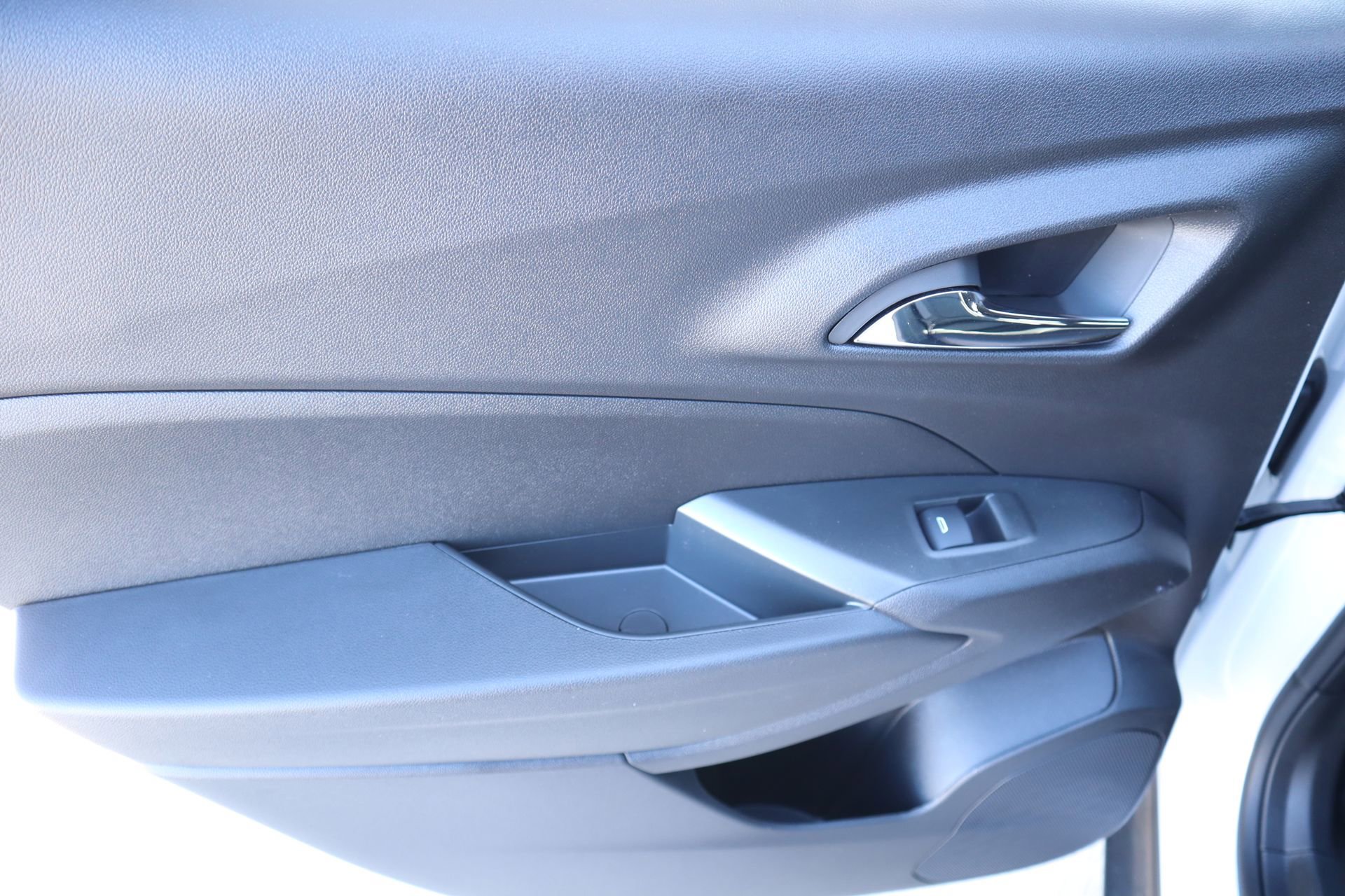 New 2026 Chevrolet Trax RS w/ Driver Confidence Package image 16