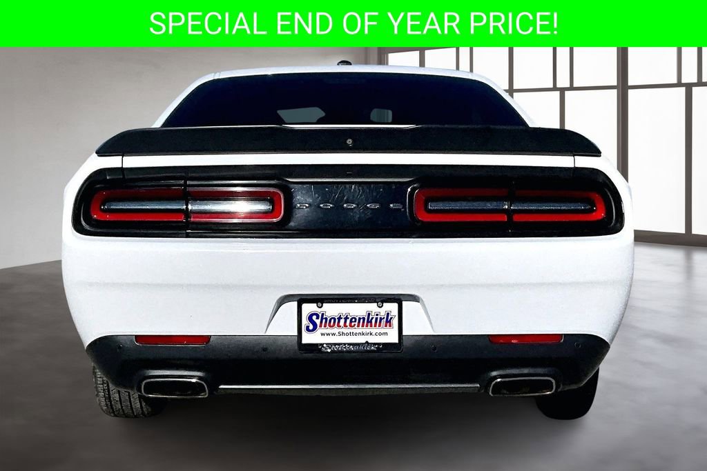 Used 2019 Dodge Challenger GT w/ Blacktop Package image 5