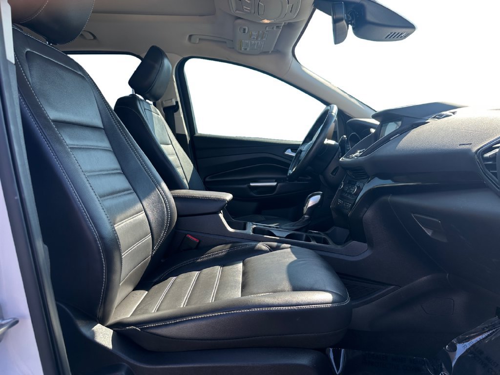 Used 2019 Ford Escape Titanium AWD/4WD image 18