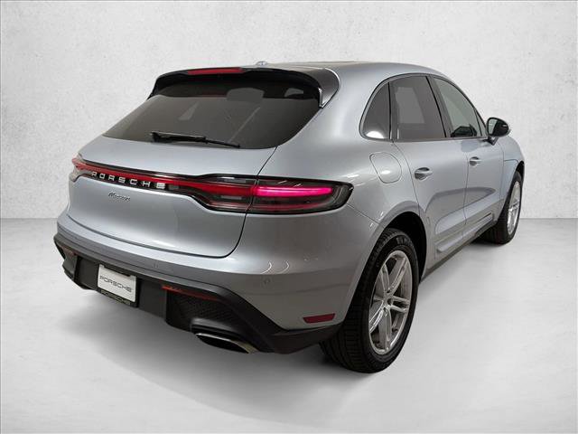 Certified 2025 Porsche Macan Turbo image 9