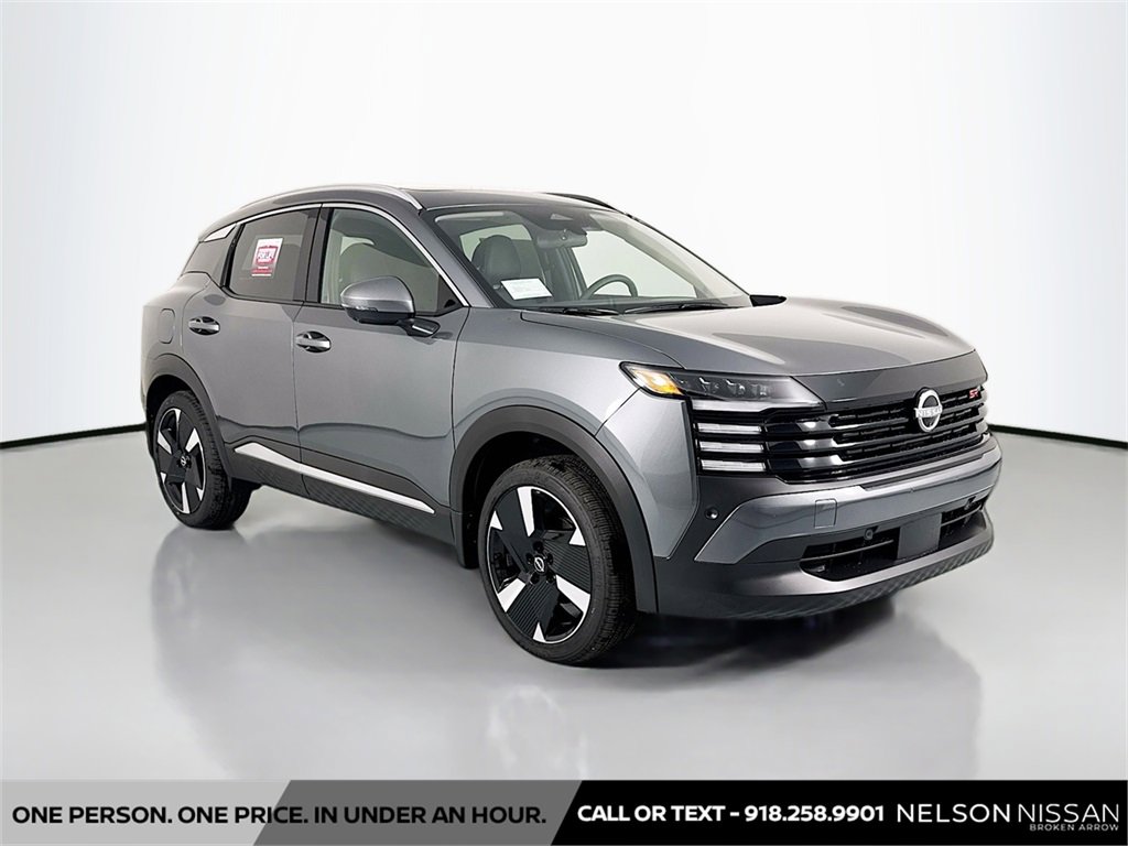 New 2025 Nissan Kicks SR w/ SR Premium Package image 3